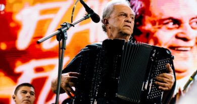 Flávio José confirma agenda de São João em 2026 e tira Bahia da lista após polêmica com cachê