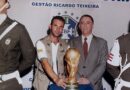 Fotos perdidas: conheça a história do jornalista baiano que tocou e registrou a taça do penta em Salvador