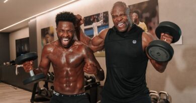 Vini Jr. puxa treino com Terry Crews e convida Haaland: “Estamos te esperando”