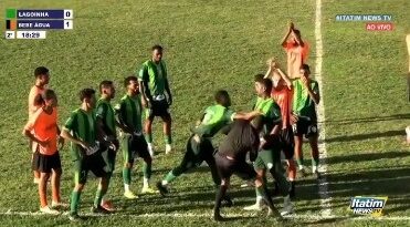 Árbitros são agredidos durante partidas no interior baiano após revisão de lances por ‘VAR’