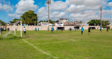 Grêmio realiza peneira com cerca de 100 jovens atletas em Lauro de Freitas