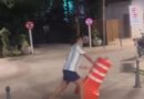 Vídeo mostra reação descontrolada de argentino após derrota em Praia do Forte; pancadaria é registrada em Porto Seguro
