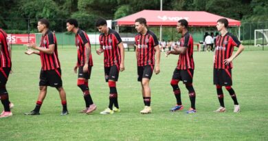 Vitória perde para o Flu de Feira e precisará de reação para chegar à final do Baianão Sub-20