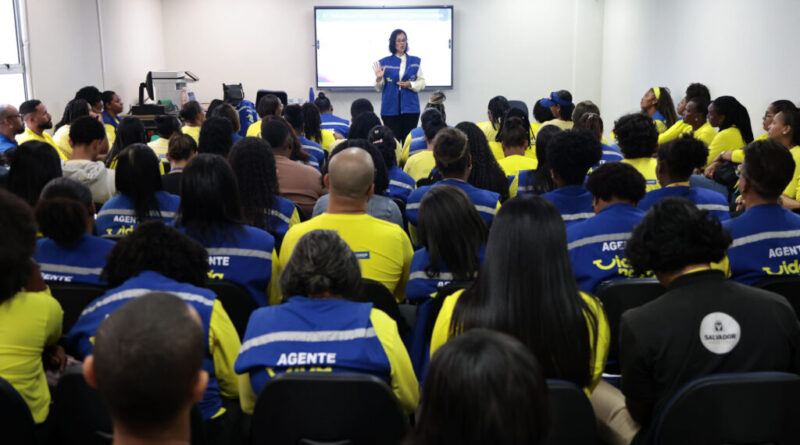 Prefeitura capacita agentes do Vida Nova