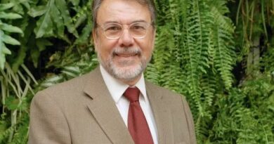 Morre Carlos Monforte, pioneiro do modelo de âncora no telejornalismo brasileiro, aos 77 anos