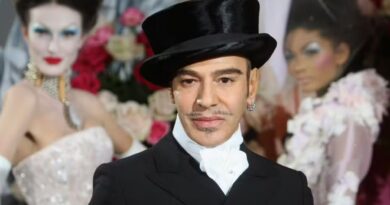 Met Gala altera tema e não homenageia John Galliano em seu próximo evento